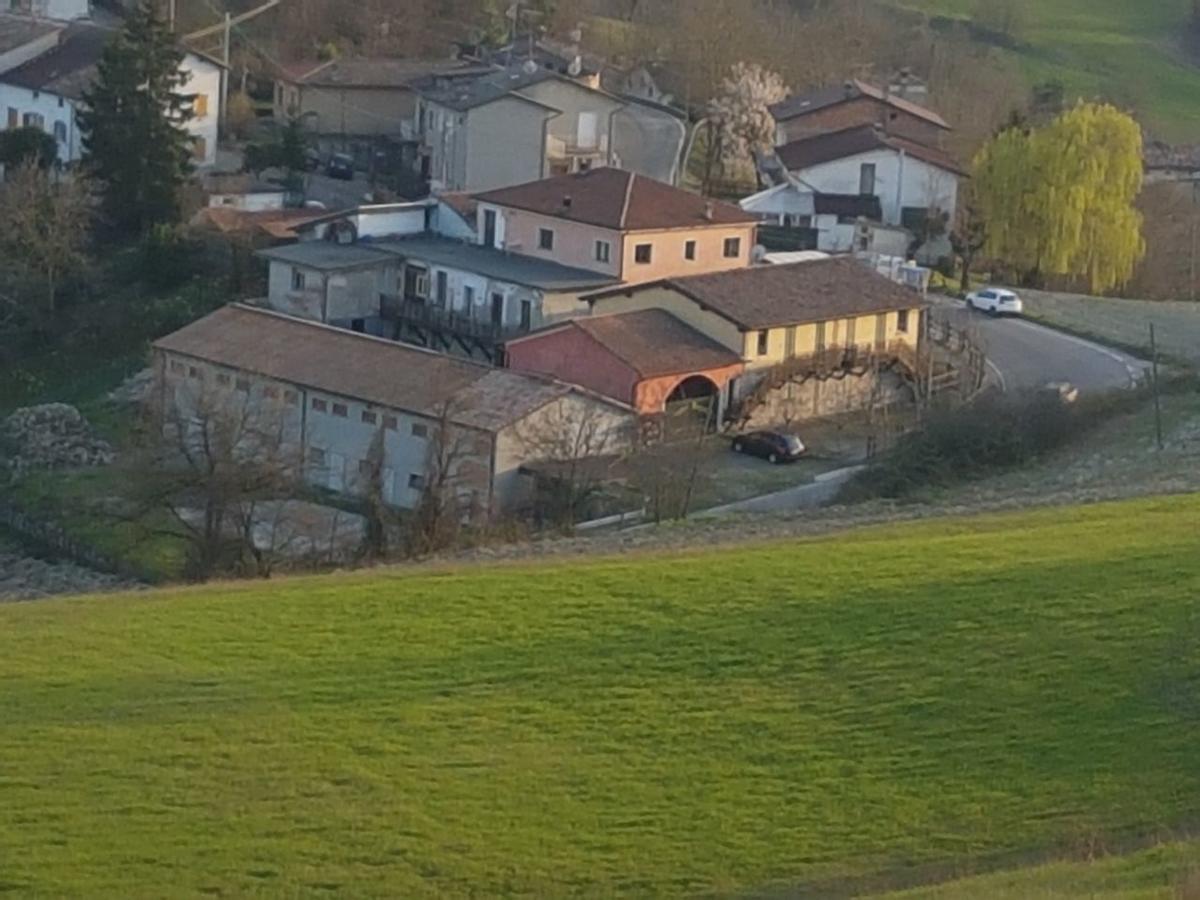 Agriturismo Di Sordiglio Casina エクステリア 写真